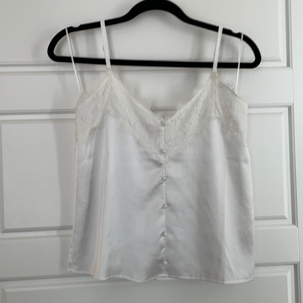 Silky camisole with lace and buttons